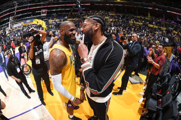 力下表现出 力下表现出